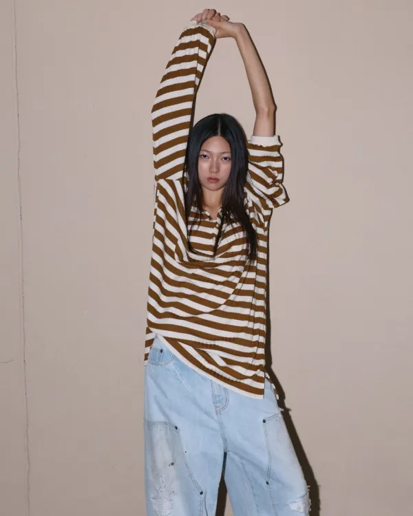 cream collar t-shirt
