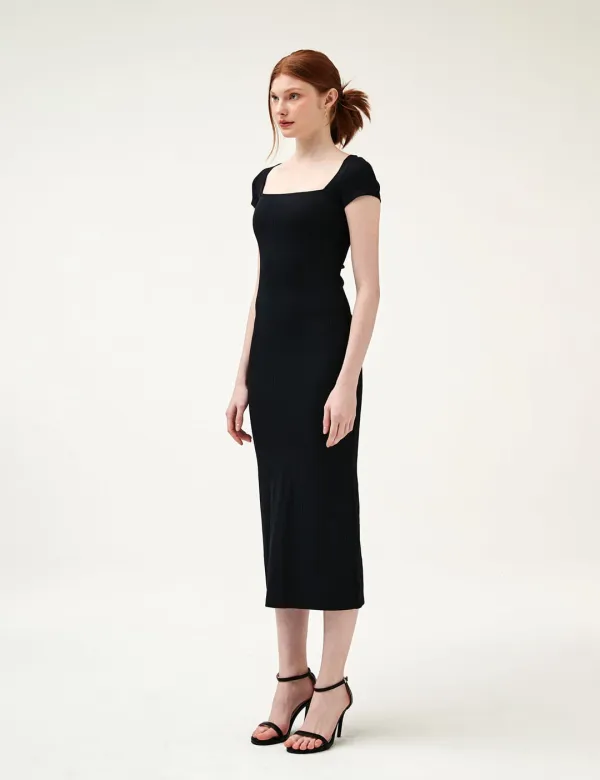 RIBBED SLIT DRESS_BLACK