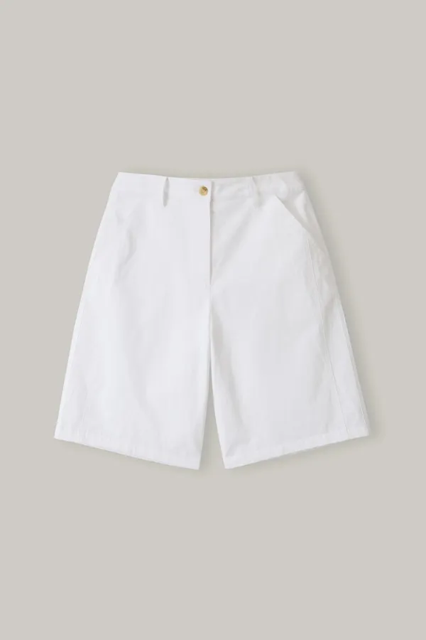 Stitch-Line Bermuda Pants (Ivory)