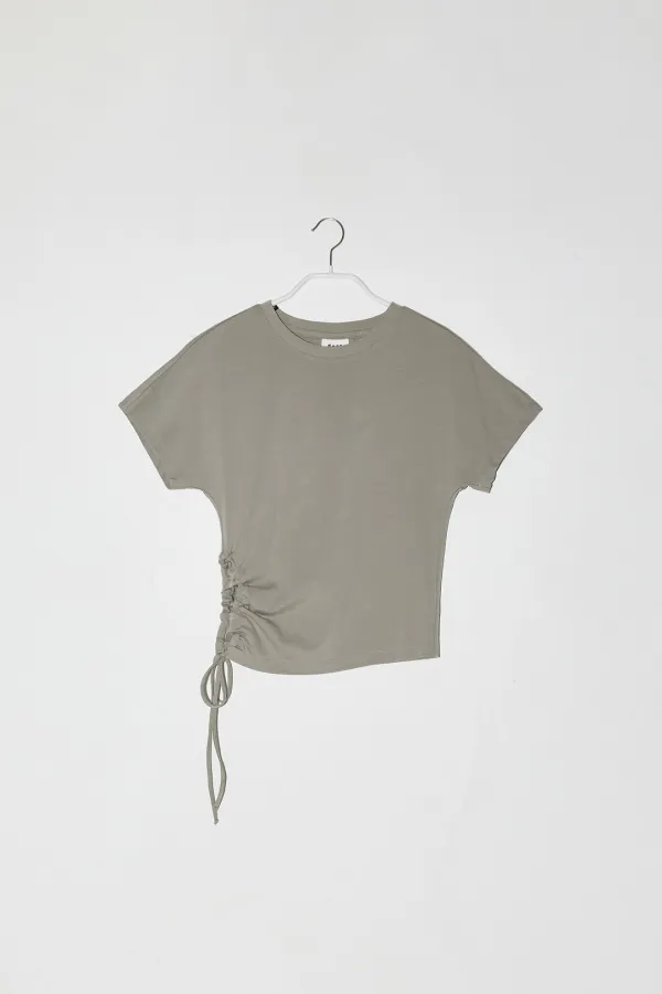 SIDE HOLE STRING T-SHIRT - BEIGE