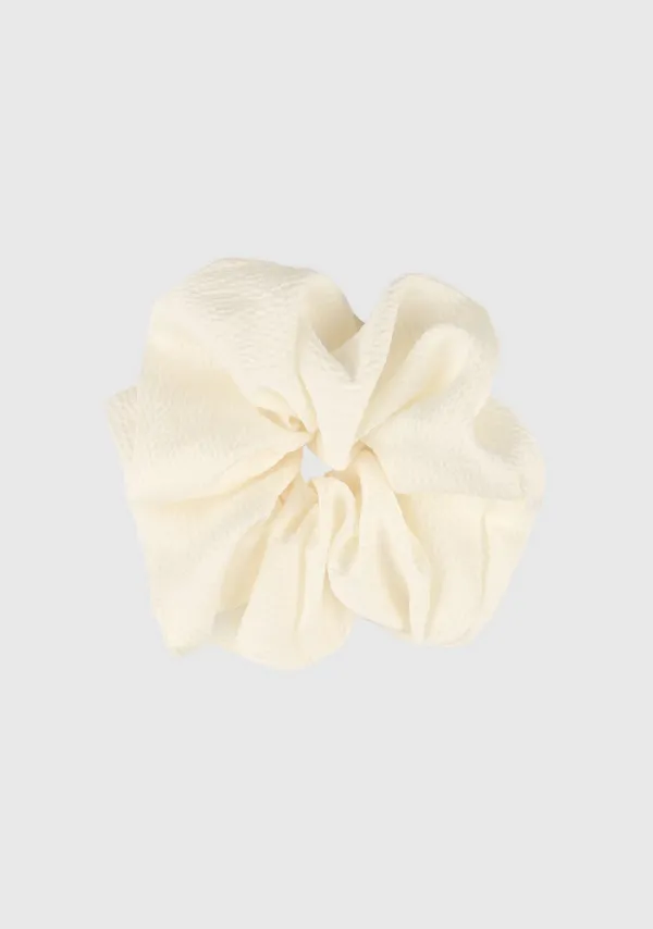 Delphie Embo Scrunchie (2colors)