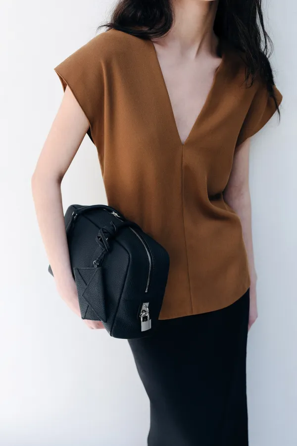 ENVELOPE LEATHER CARDHOLDER