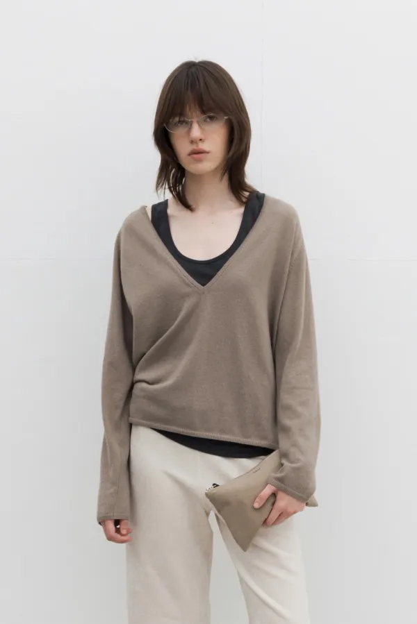 [3rd] Cashmere Deep V-Neck Knit (Beige / Brown / Dark Gray)