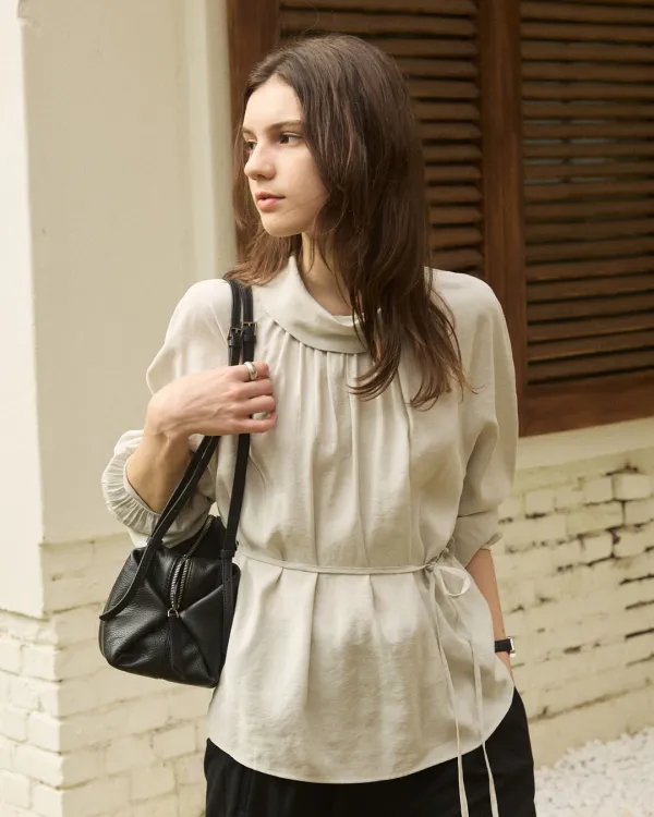Half scarf neck back ribbon blouse - mint grey