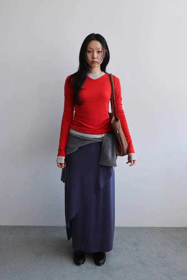 Wool V-neck T-shirt_red