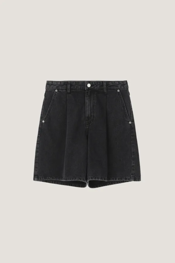 데이비 턱 데님 쇼츠 (Washed black)