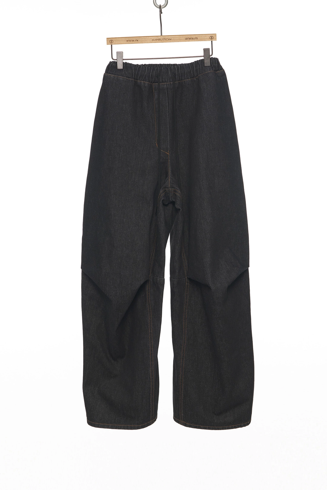 푸쉬버튼 SS25 BLACK RELAXED TUCKED JEANS 상품 이미지 2