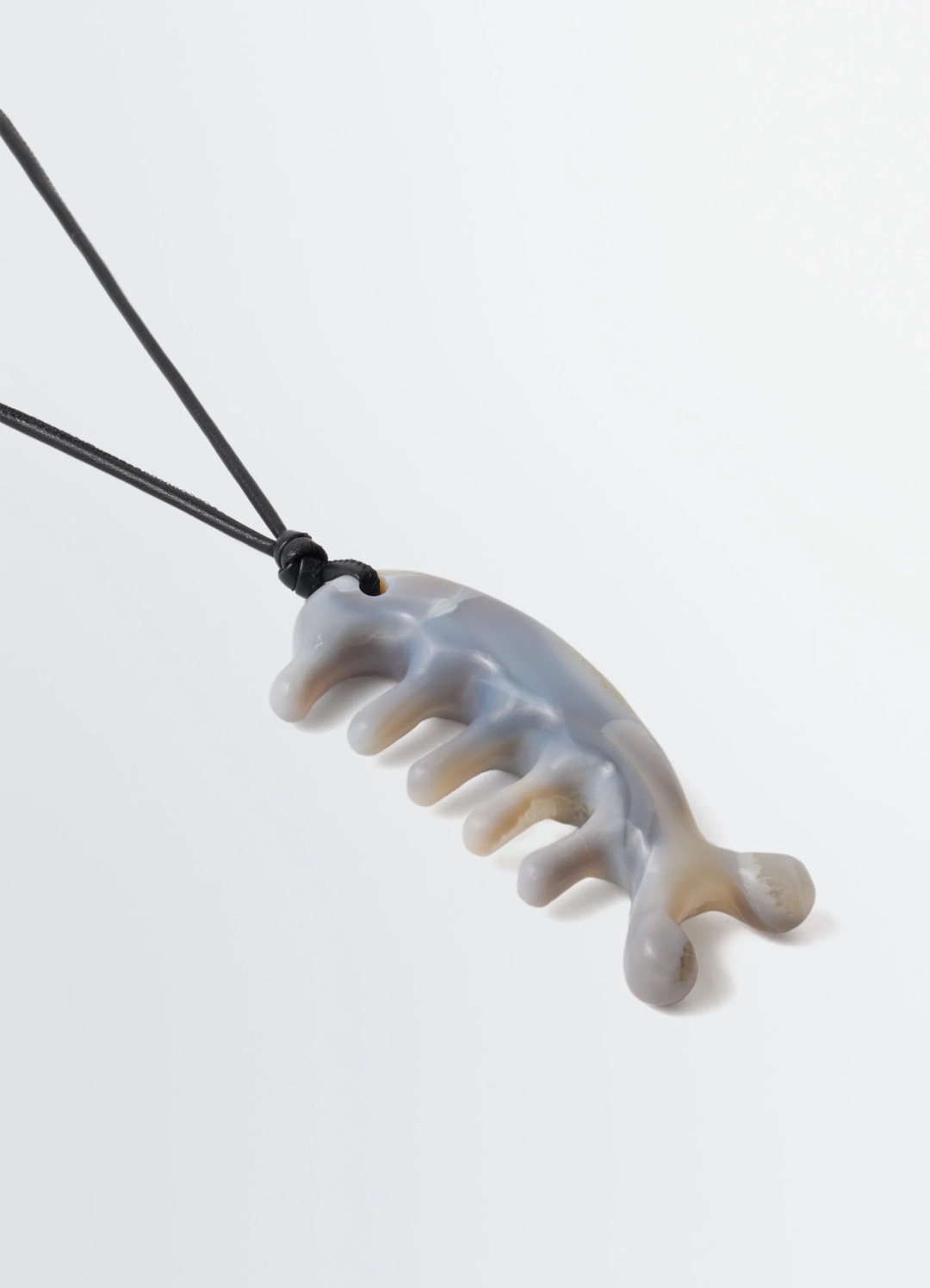 르메르 BELUGA GUA SHA NECKLACE IN AGATE 상품 이미지 3