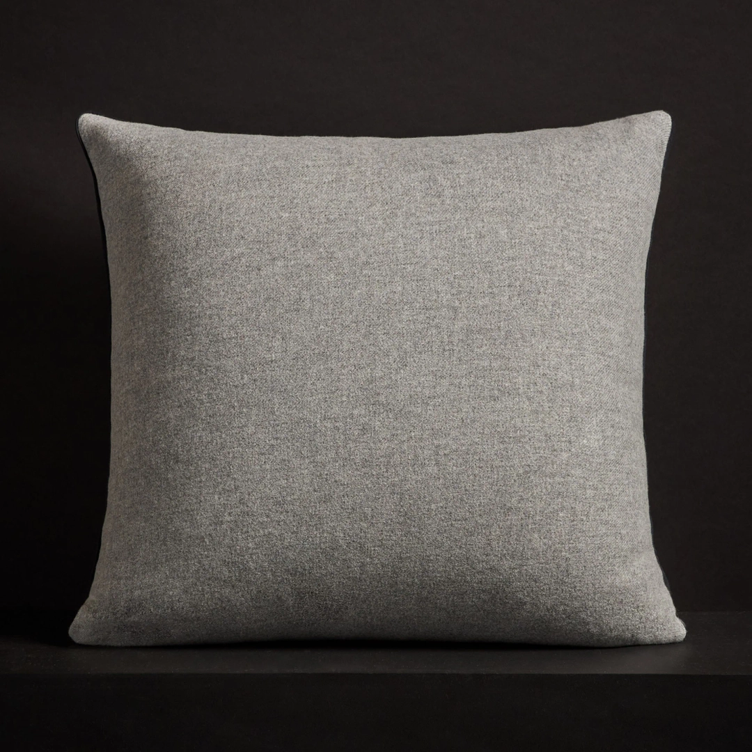제임스펄스 Double Sided Baby Soft Throw Pillow - Heather Charcoal 상품 이미지 2