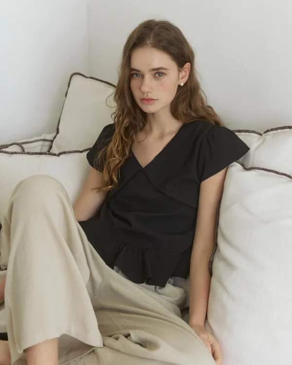 V cut lace jacquard blouse - black