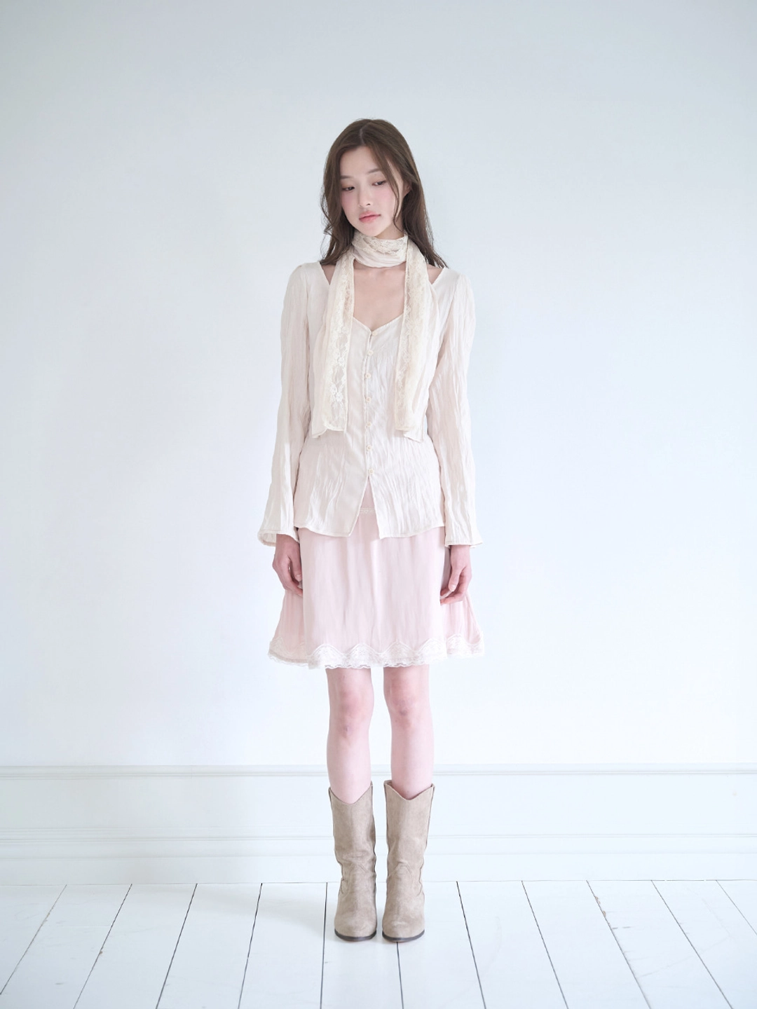 낫유어로즈 Scarf wrinkle blouse (Beige) 상품 이미지 2