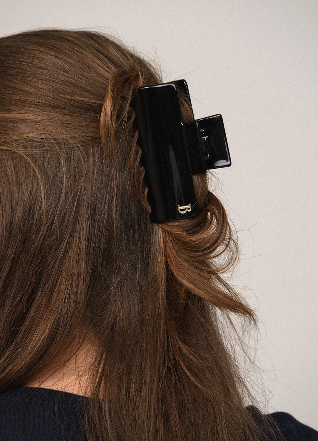 더바넷 Vera Hair Claw Clip by MAZZUCCHELLI [9월 초 순차 배송] 상품 이미지 1
