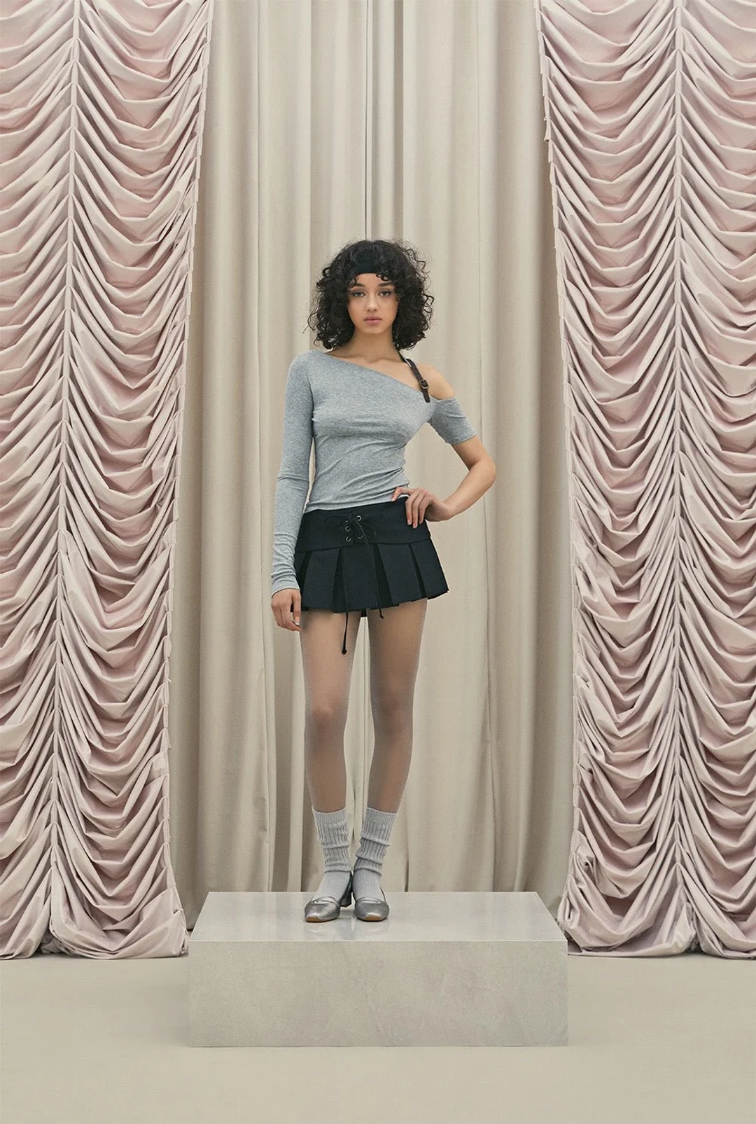 쓰리타임즈 Knit half knee socks 상품 이미지 2