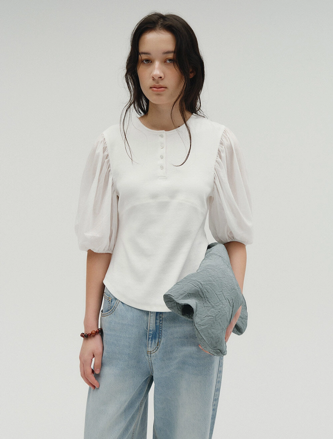 솔티페블 MIXED SHEER PUFF SLEEVE TOP [WHITE] 상품 이미지 1