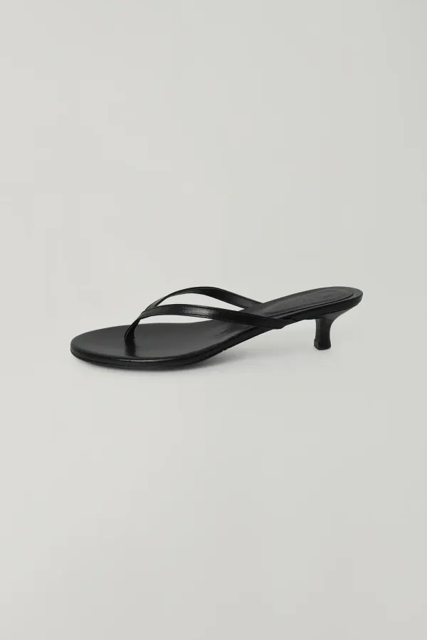 T/T Moretin heel sandal (black)