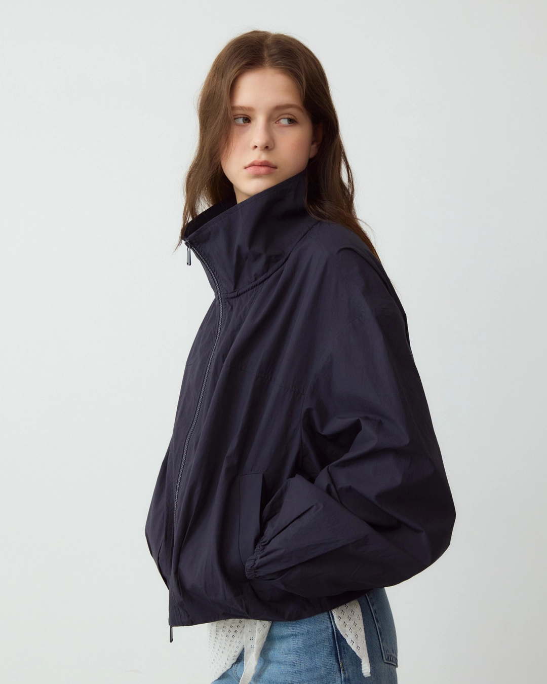 어다울 Label point pintuck blouson - navy 상품 이미지 2