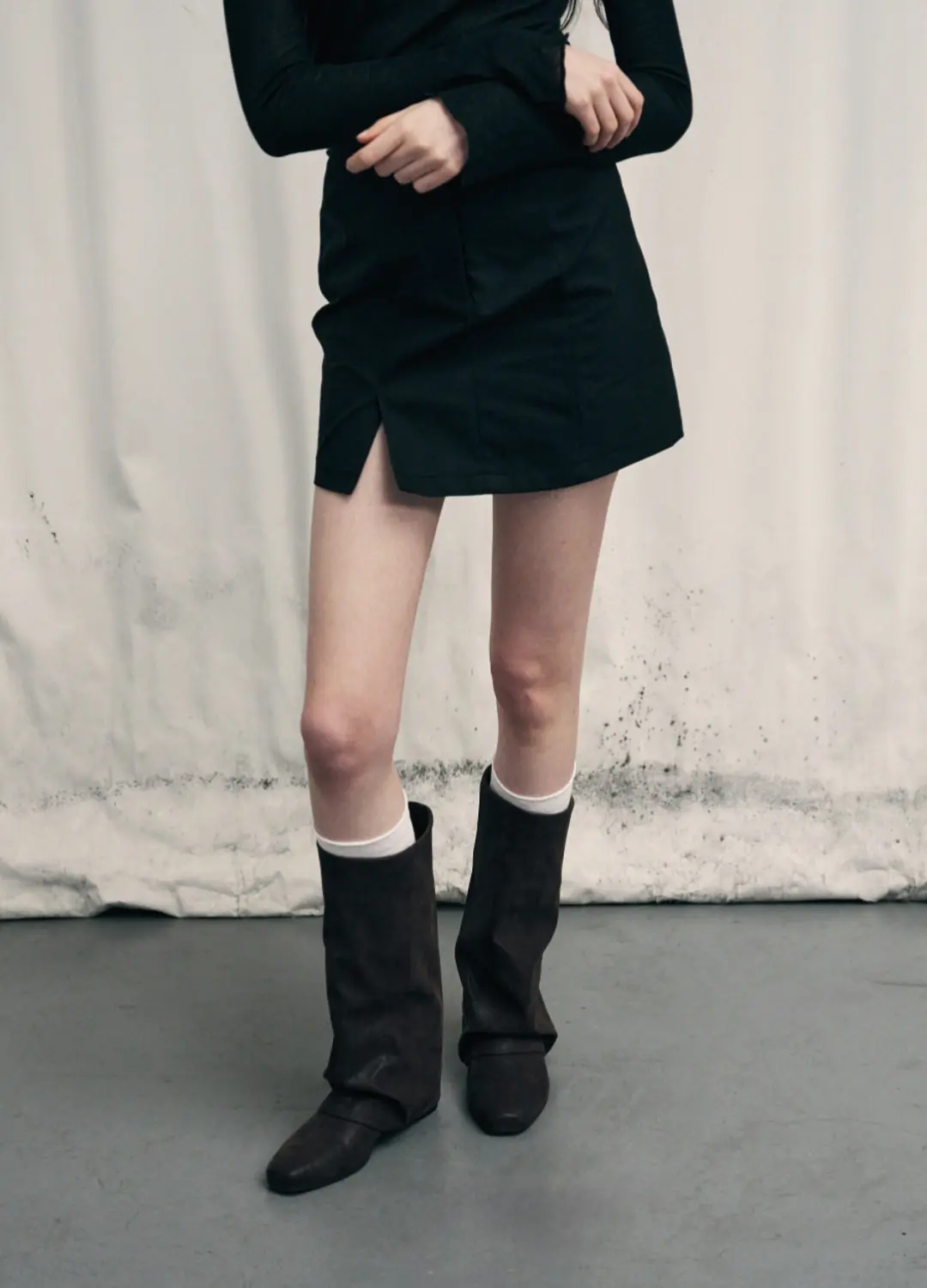 레더리 벤트 코튼 미니 스커트 [BLACK] 상품 이미지 2