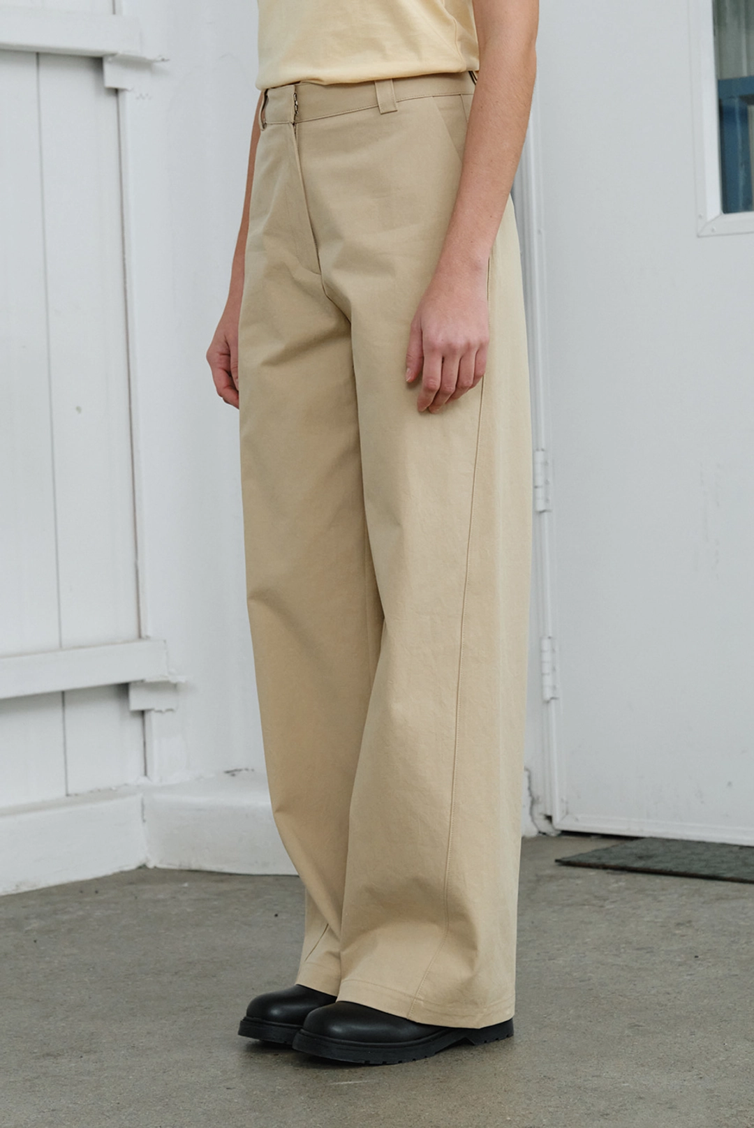 브렌다 브렌든 line cotton pants - beige 상품 이미지 2