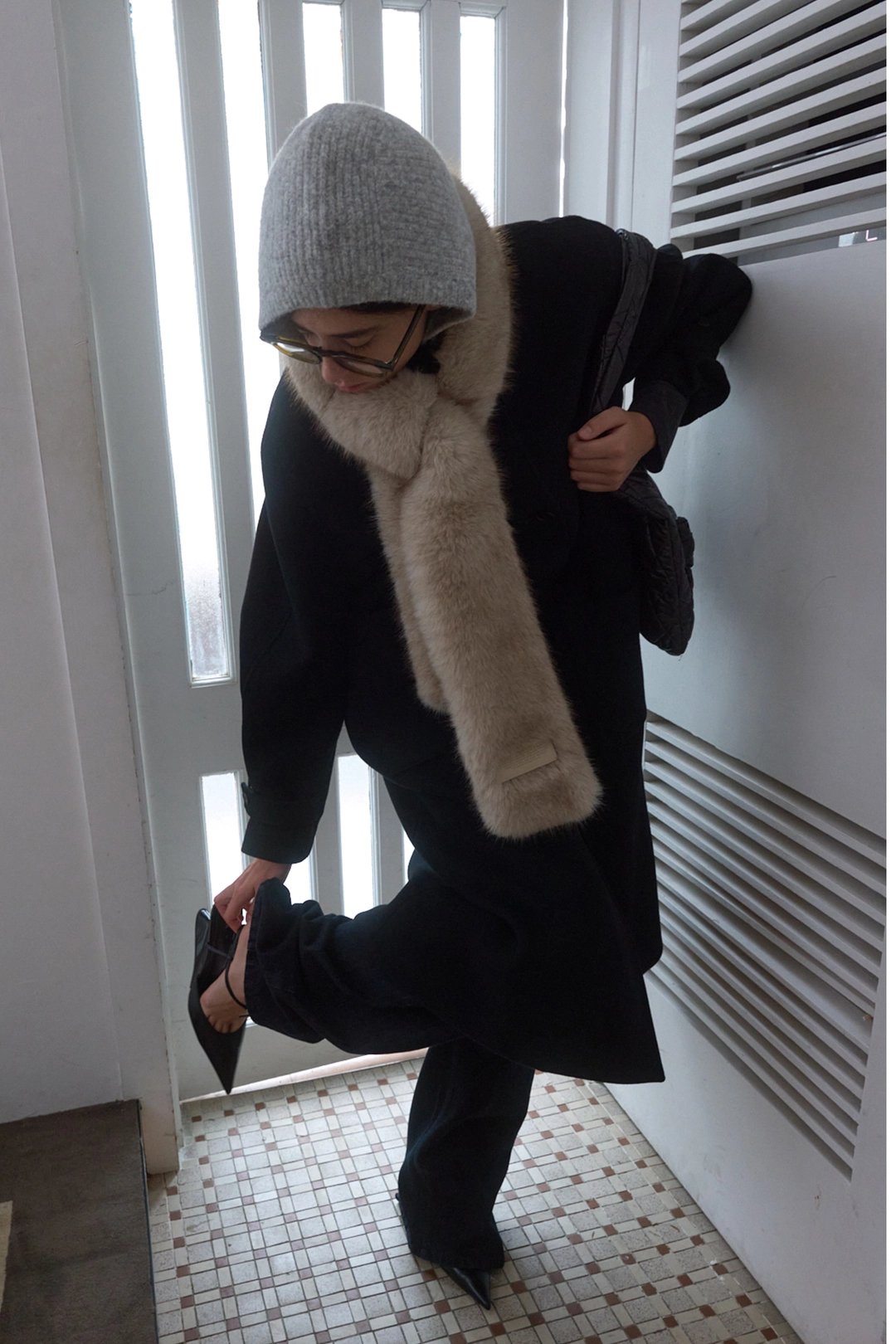 엔오르 OVERSIZED HIGH NECK WOOL LONG COAT - BLACK 상품 이미지 2