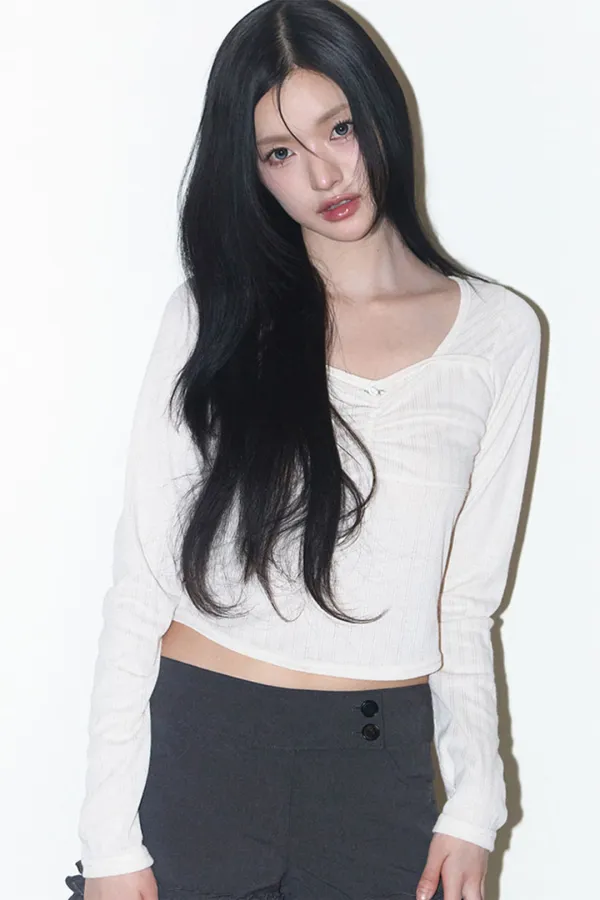 로즈 셔링 롱슬리브 크림