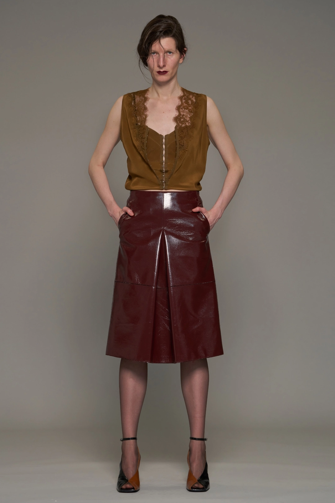 푸쉬버튼 FW26 BEIGE BRA LAYERED SATIN SLIP TOP 상품 이미지 1