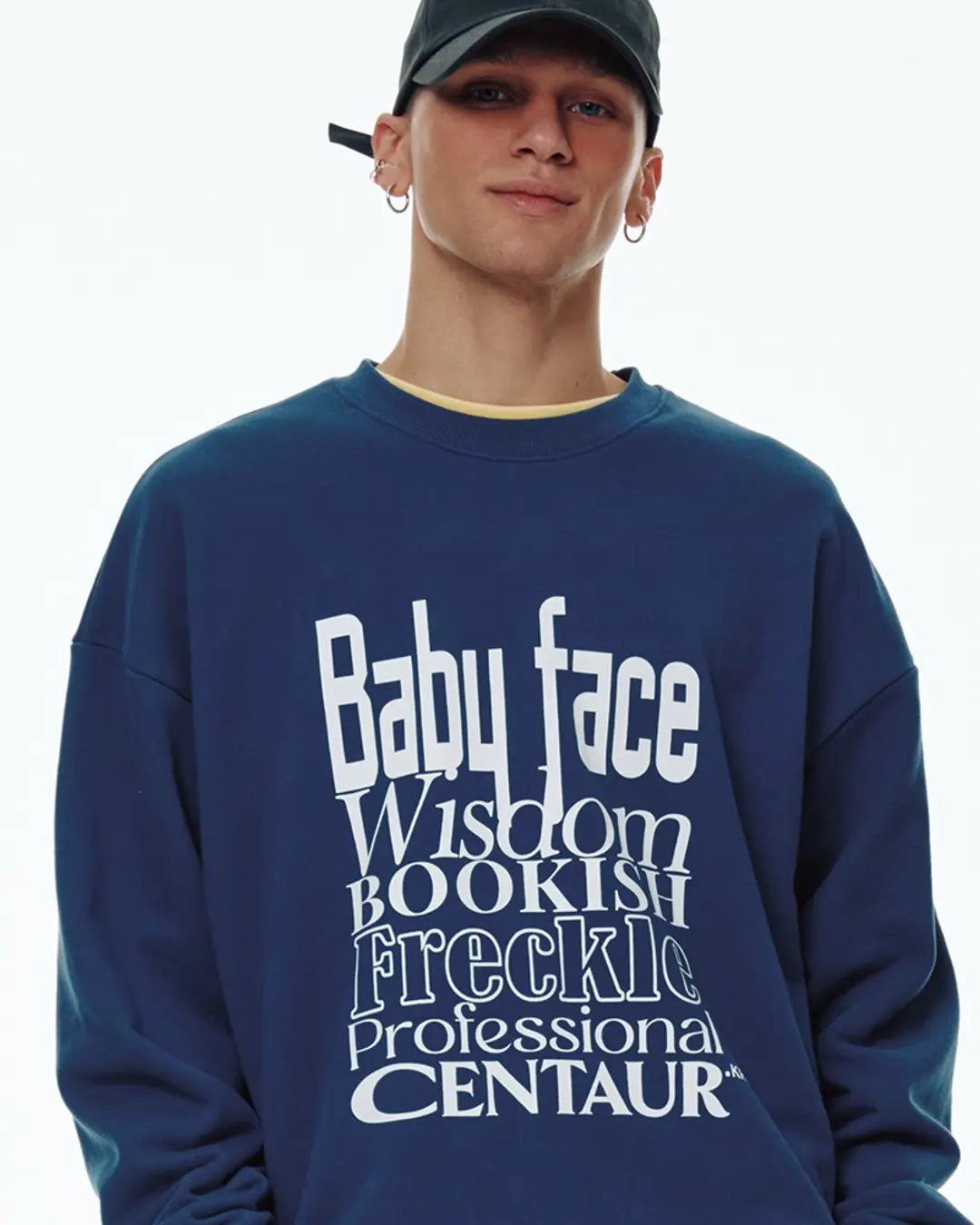 센토르 BABYFACE SWEATSHIRT_NAVY 상품 이미지 1