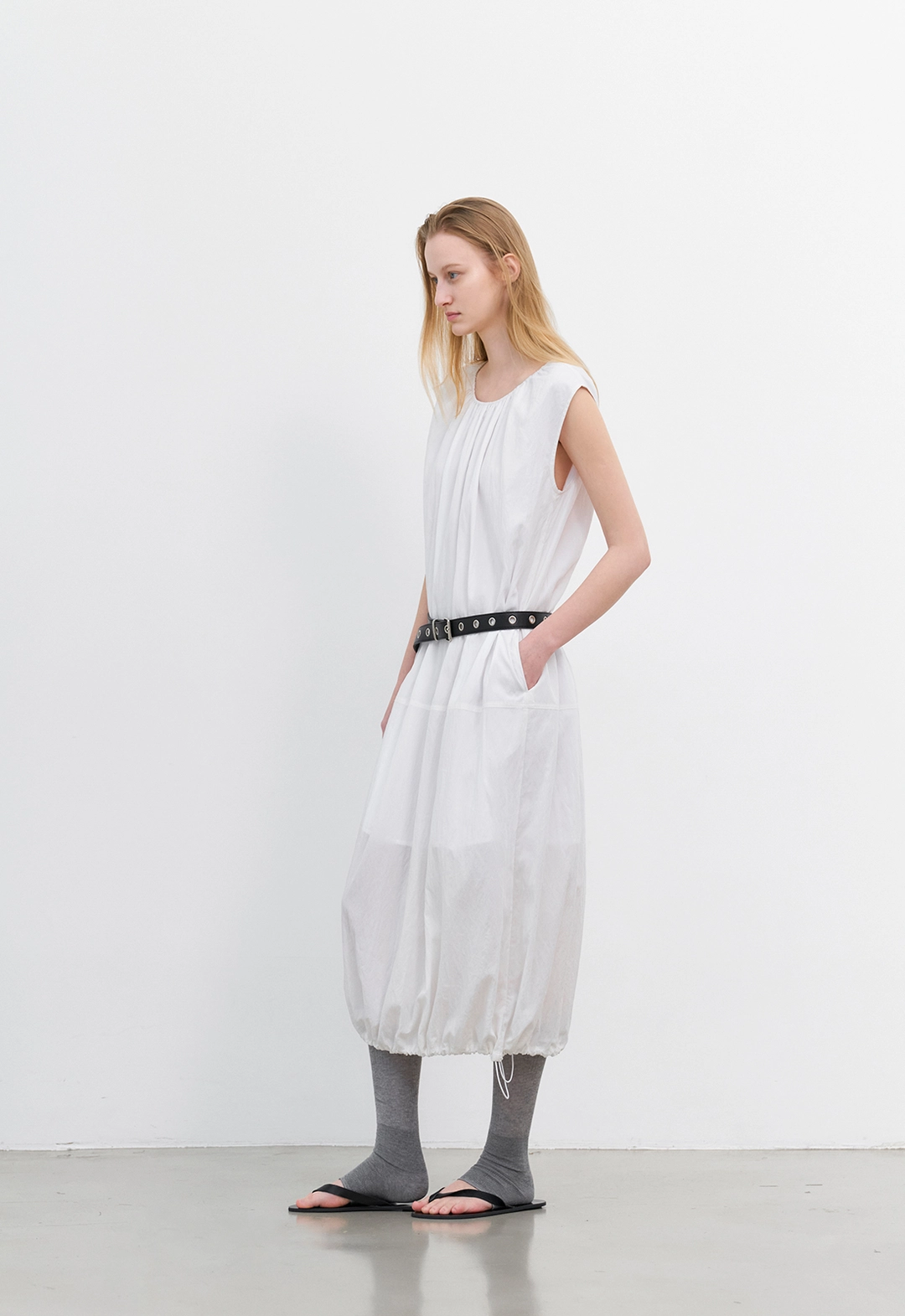 아뜰리에 나인 (OP-6327)SLEEVELESS EYELET BELT SET DRESS S 상품 이미지 3
