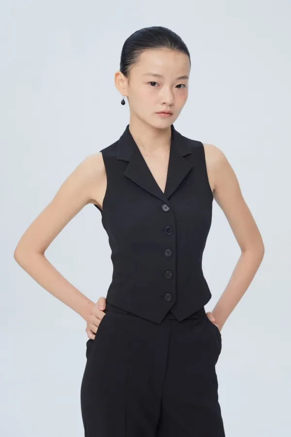 TAILORED VEST