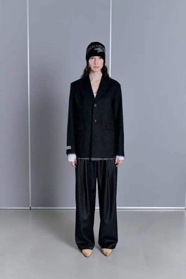 OVERSIZED RAW EDGE JACKET (BLACK)