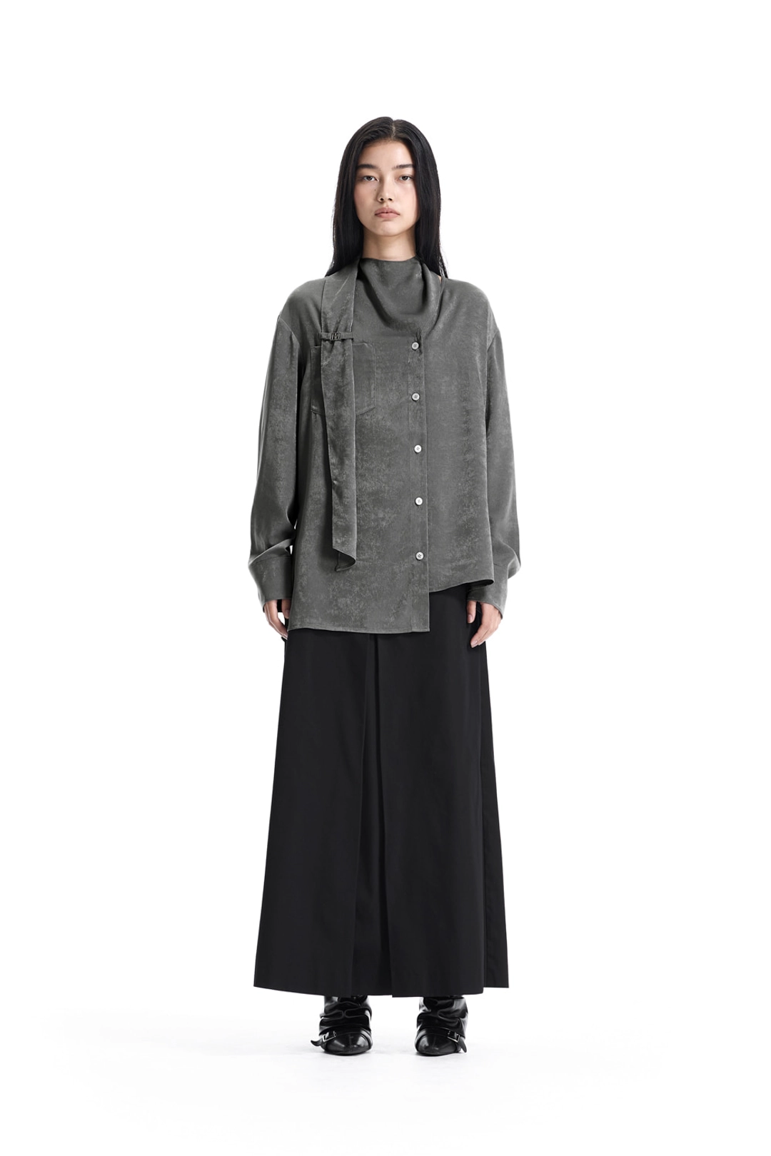 트리밍버드 Asymmetric Scarf Blouse [ Charcoal ] 상품 이미지 2