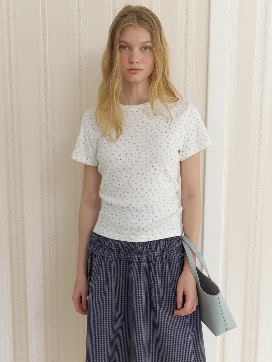어몽 A COTTON FLOWER T-SHIRT_IVORY 상품 이미지 2