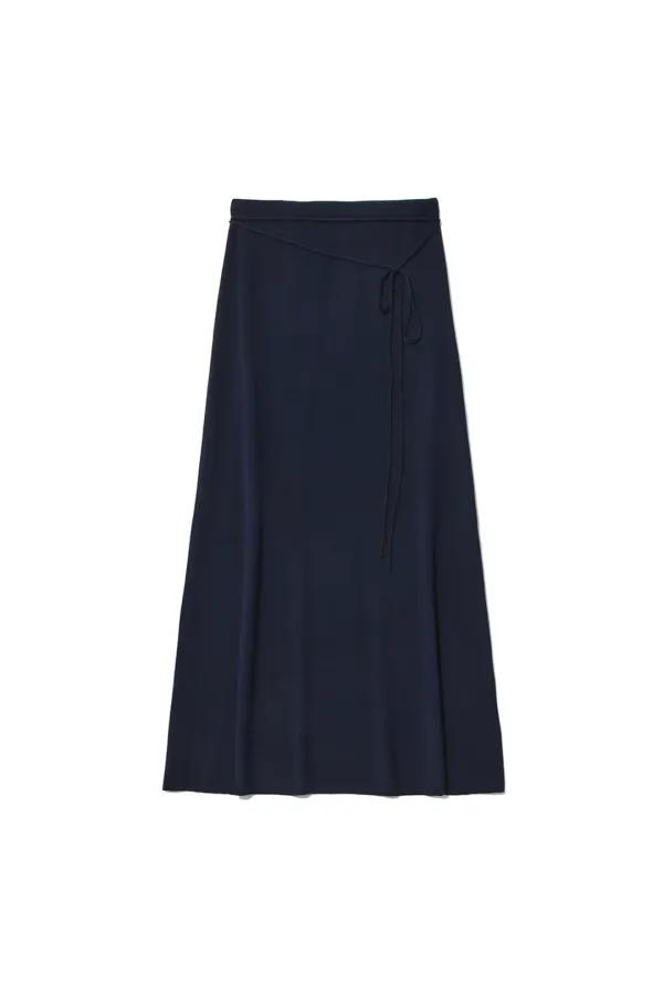 REFINED MAXI LONG SKIRT [NAVY]