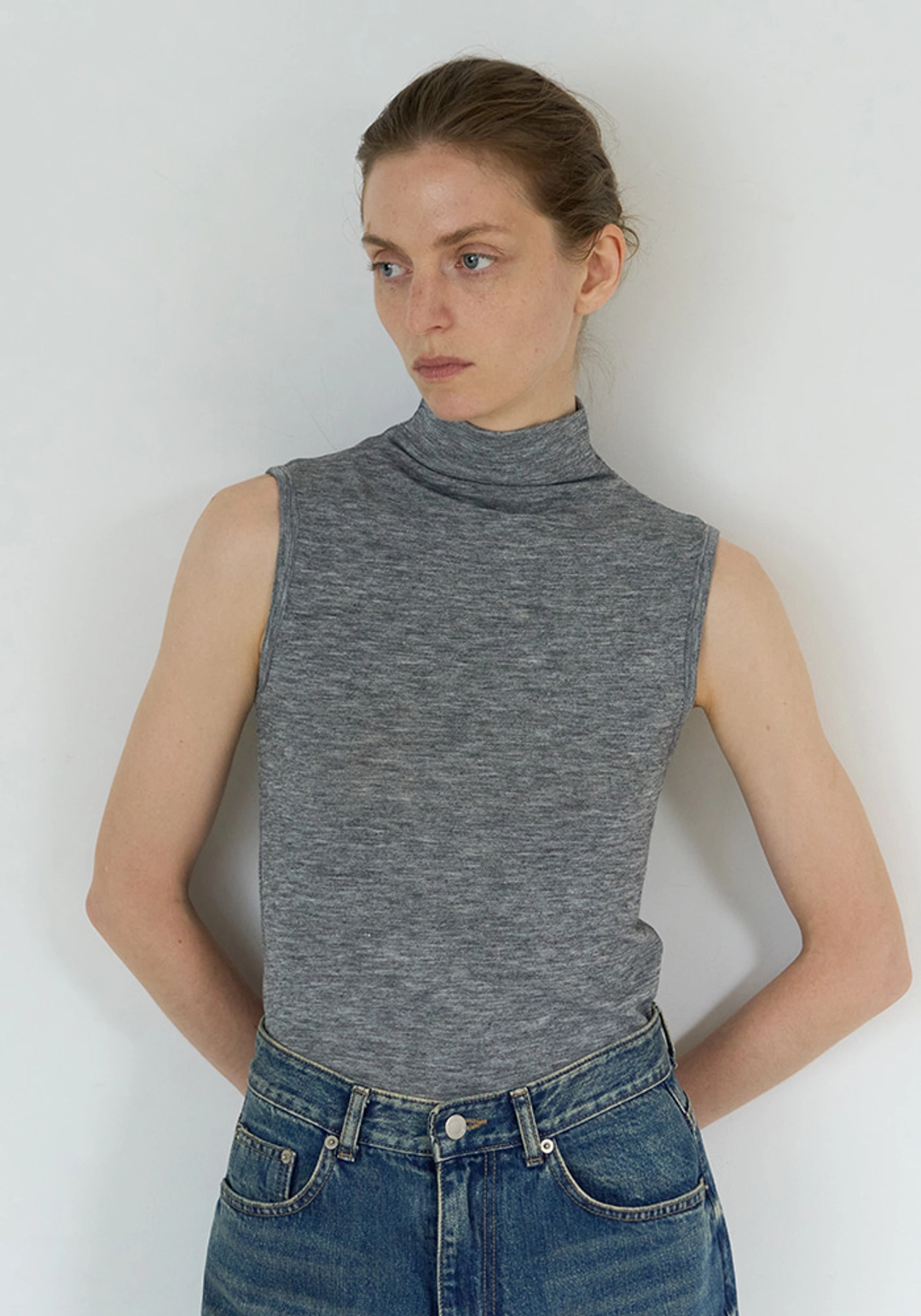 이브세이지 Mock neck Sleeveless 상품 이미지 2