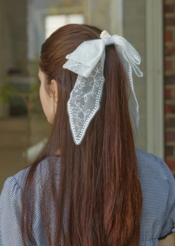 ROSE LACE RIBBON TIE_WHITE