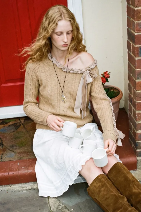 Lace-Up Ribbon Knit (Beige)