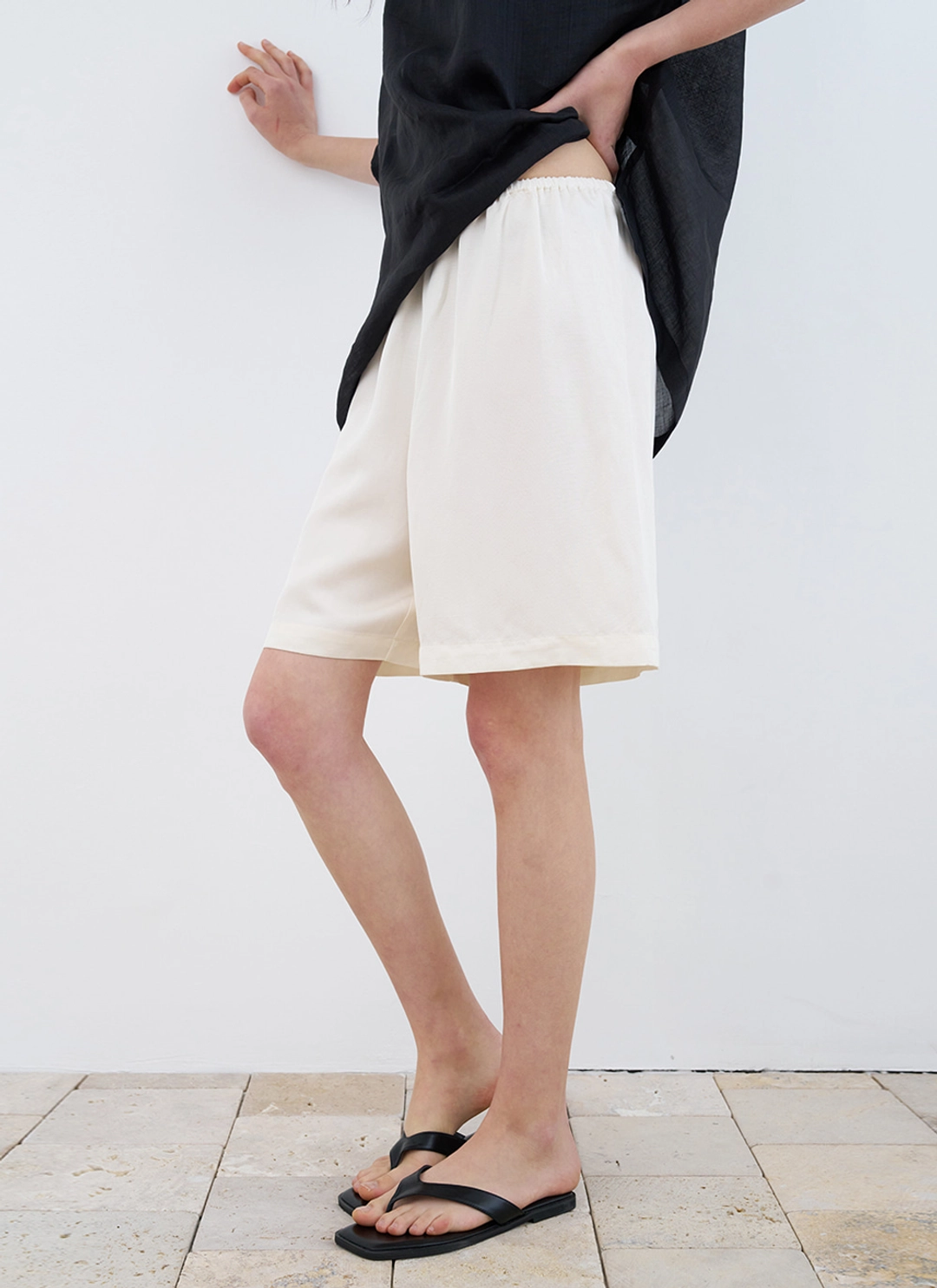 르닐 leau Glossy Half Pants (Cream) 상품 이미지 1