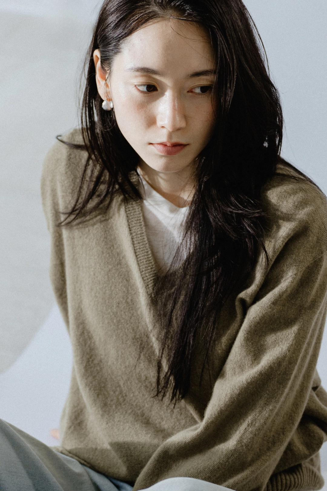 스앨더 27216_Draped String V-Neck Sweater 상품 이미지 2
