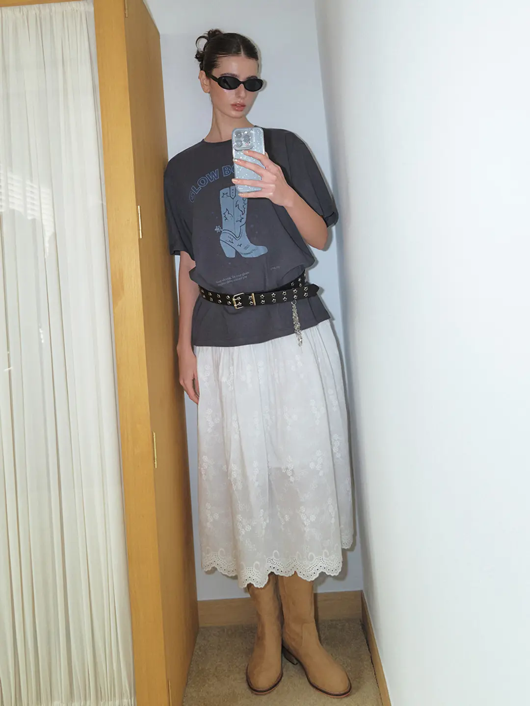 에트몽 Punching Long Skirt, White 상품 이미지 2