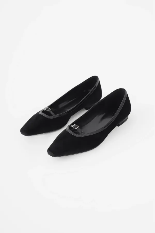 Velvet Flat 001_Black