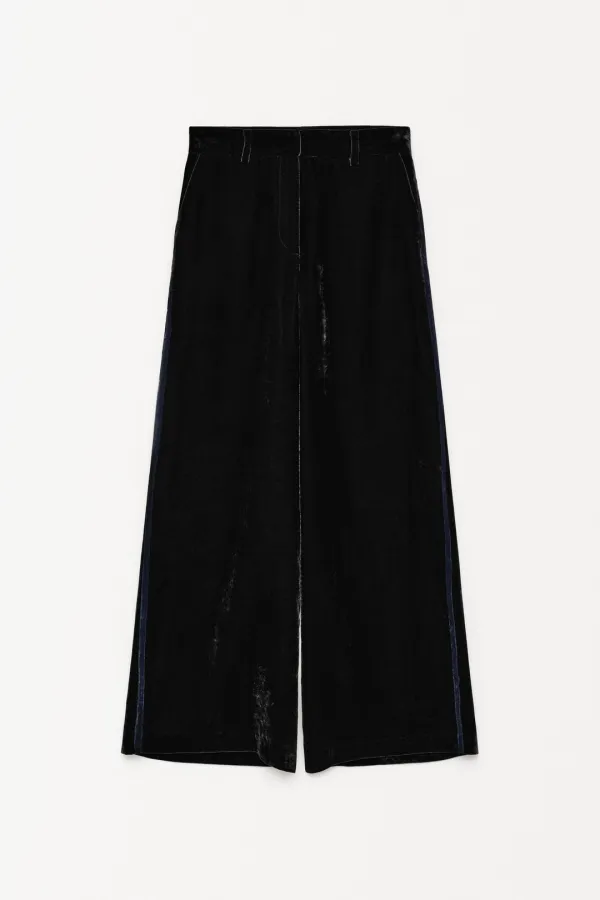 Chai Velvet Pants black