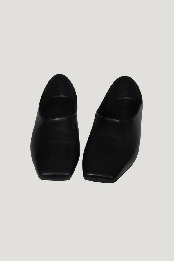 Noir Square Loafer (black)