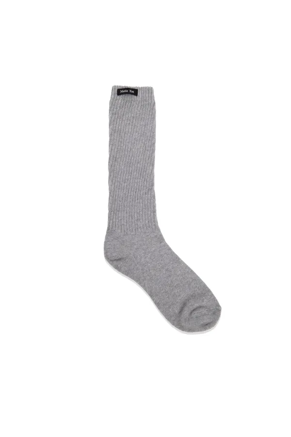 SMALL LOGO POINT RIBBED SOCKS IN GREY