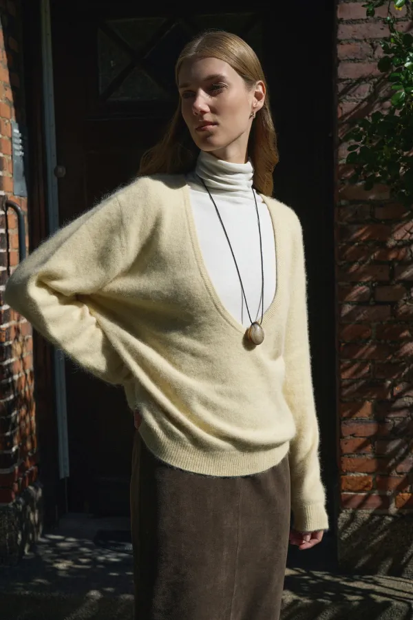 Wool Tencel turtle Neck T-shirt [LMBFWITT634]-3color [Ivory 10/12 예약배송]