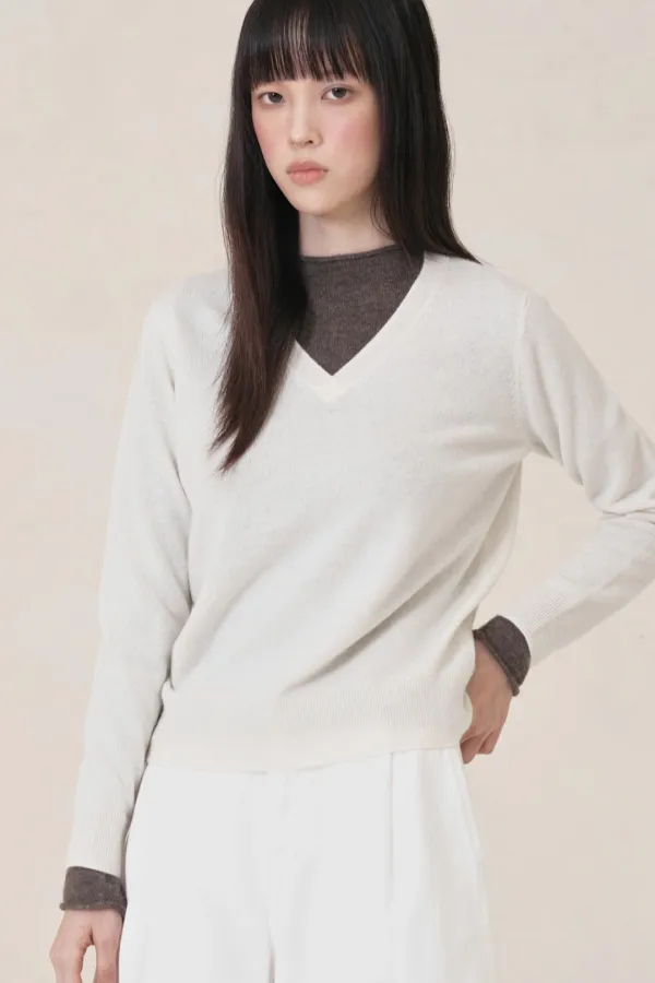 [100% cashmere] 에센셜 브이넥 캐시미어 니트_아이보리