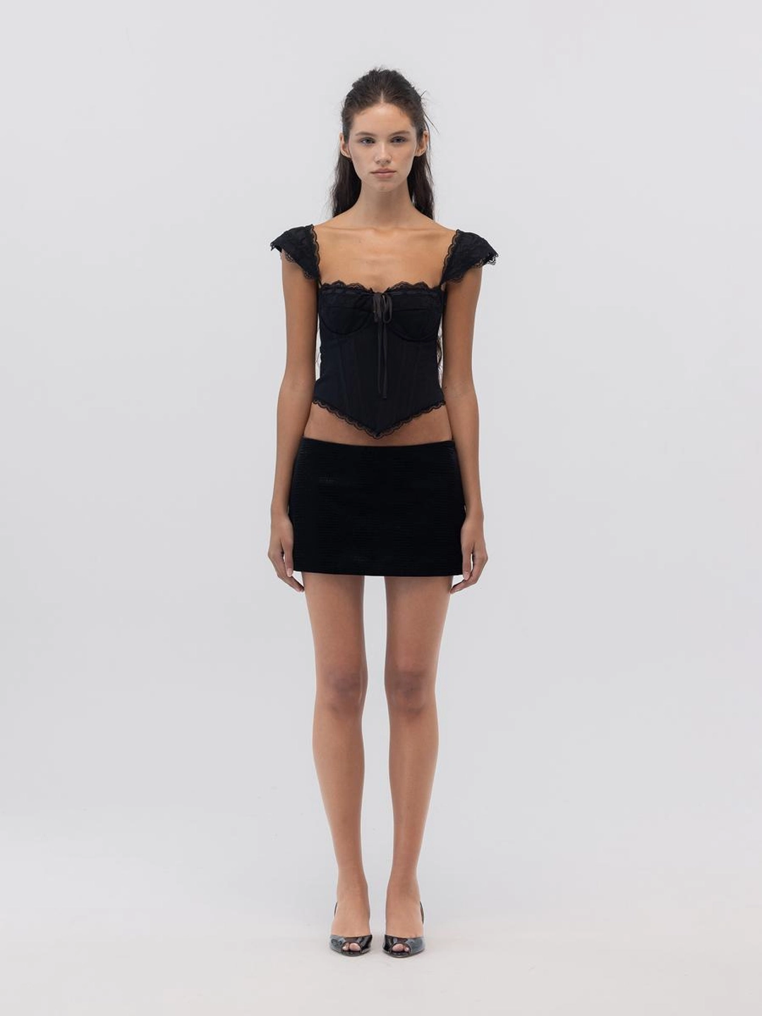 글로니 MATTE CRACK MINI SKIRT (BLACK) 상품 이미지 1