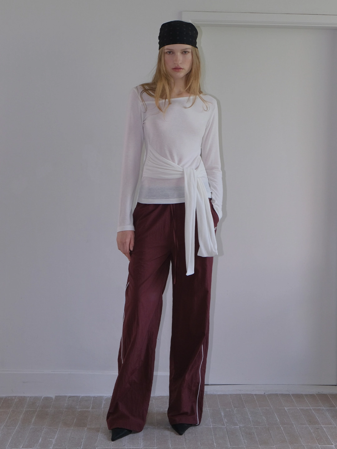 에트몽 Diagonal Knotted T-Shirt, Ivory 상품 이미지 2