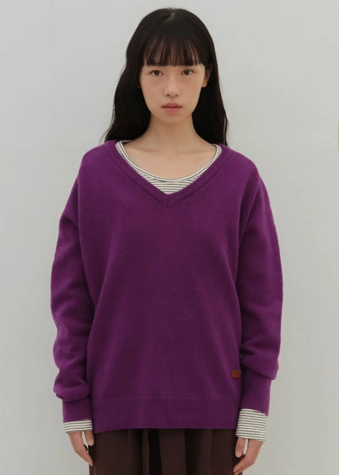 온무드 [2ND] CAN WOOL V-NECK KNIT - PURPLE 상품 이미지 2