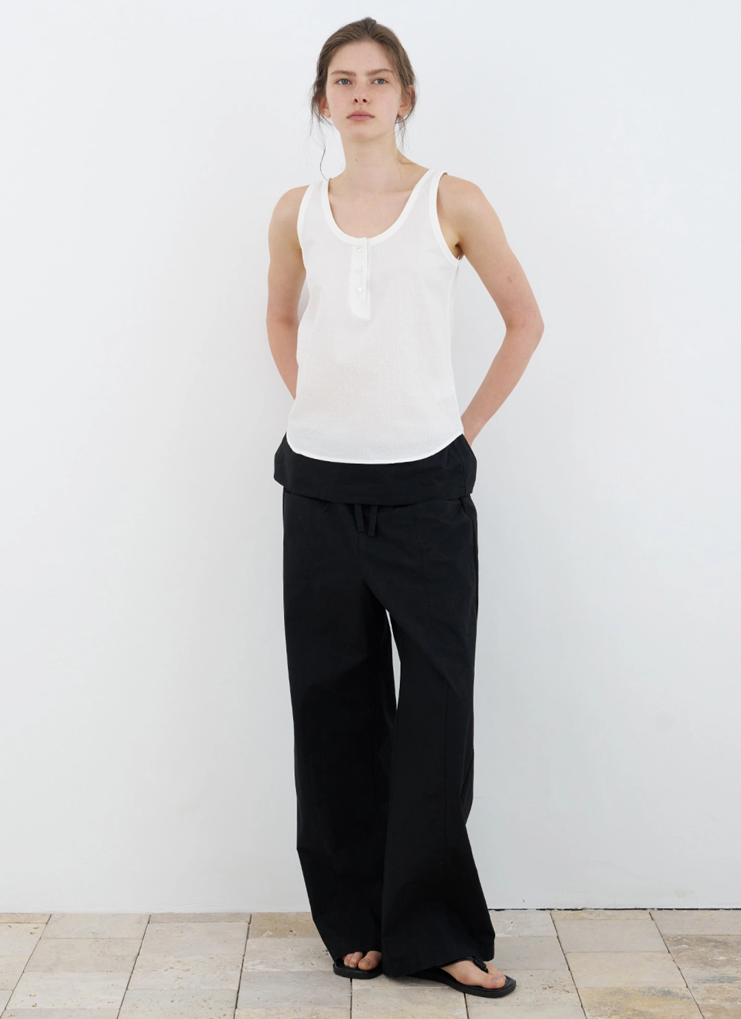 르닐 Margo Fold-over Pants (Black) 상품 이미지 2
