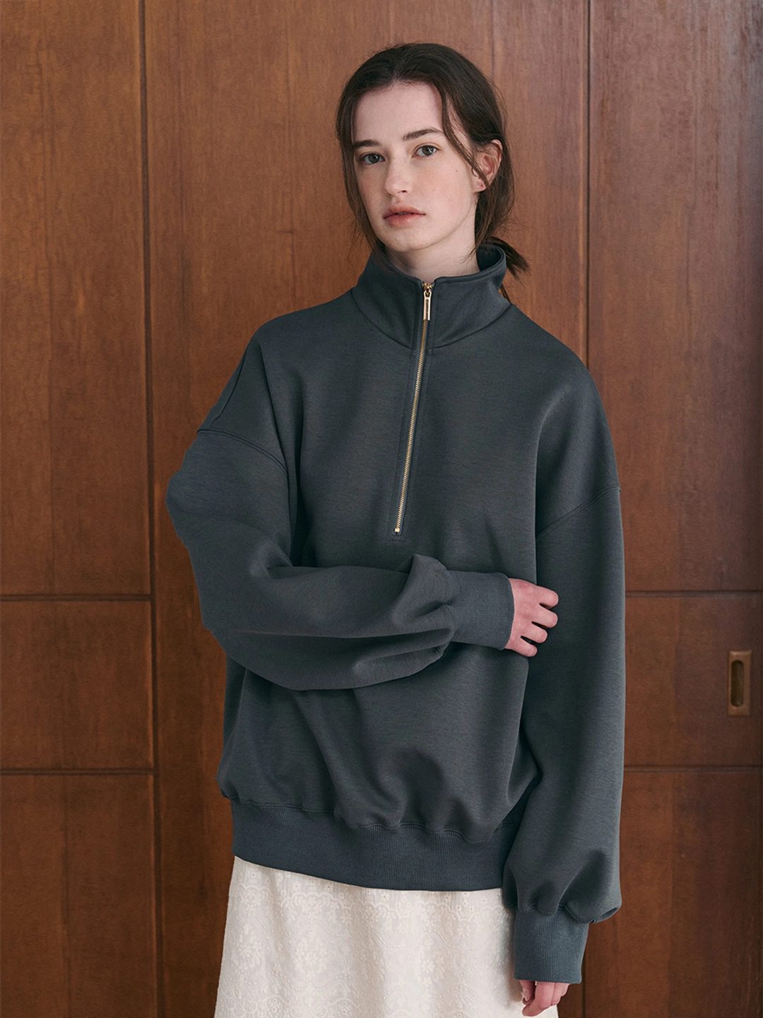 르니나 BELLY highneck half zip-up sweatshirt_charcoal 상품 이미지 2