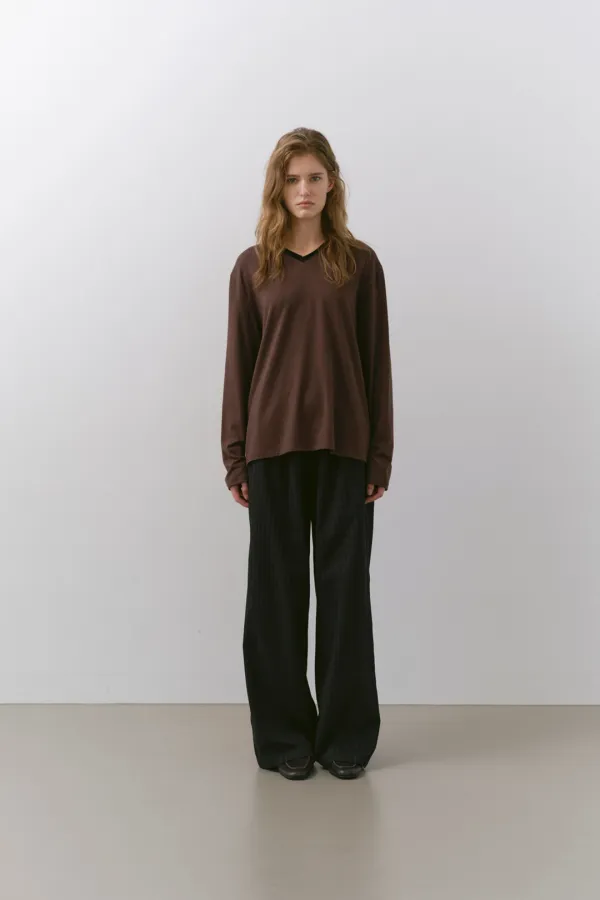 V-NECK LONG SLEEVE T-SHIRT, BROWN